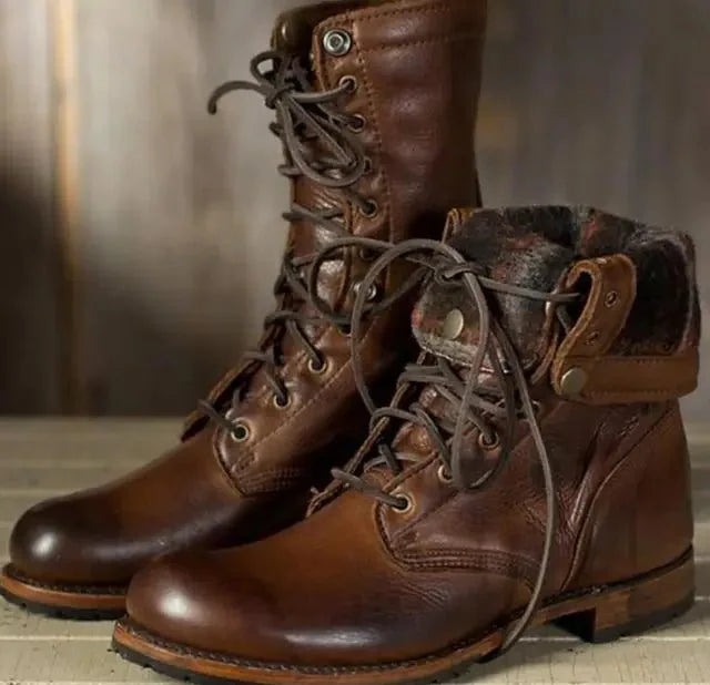 Women's lace-up leather fold-over ankle winter boots in Dark Brown