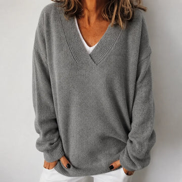 Cosy relaxed fit knit winter sweater with deep v-neckline in Grey