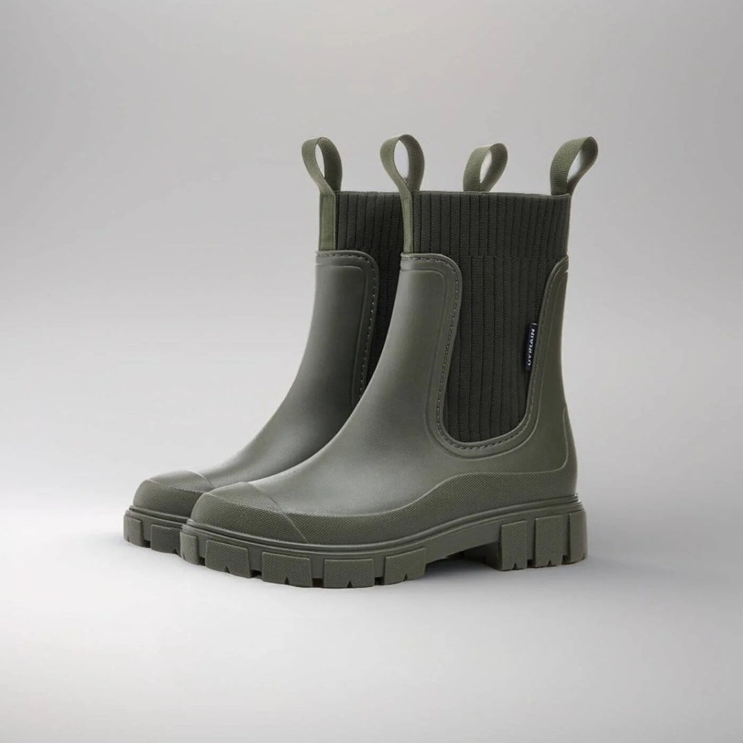 Women's ankle winter boots with ribbed knit shaft - Black