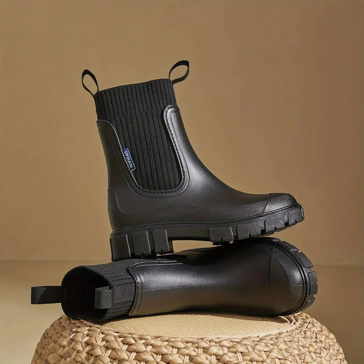 Women's ankle winter boots with ribbed knit shaft - Black