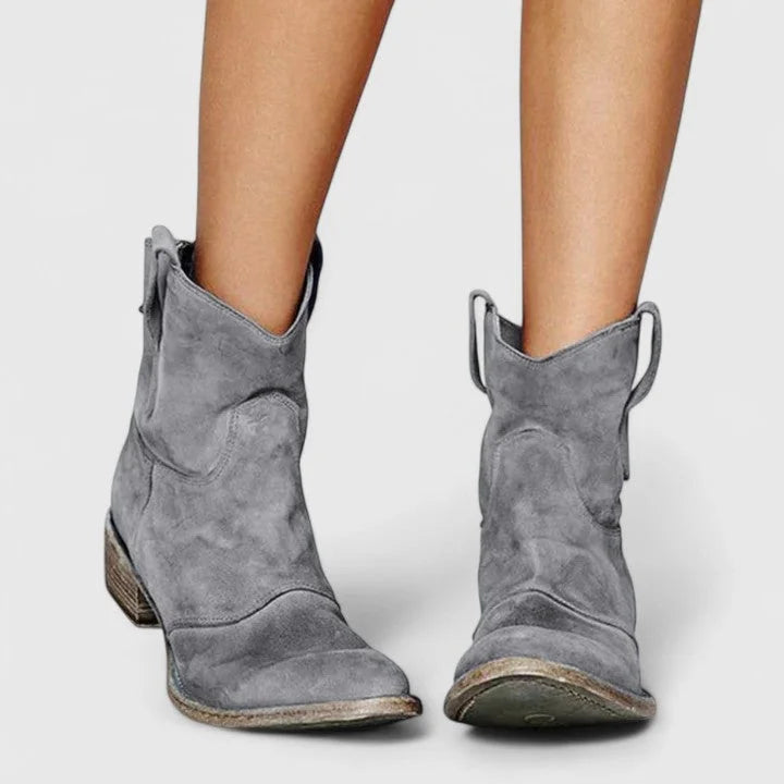 Women's suede ankle winter boots with slouchy shaft - Light Brown