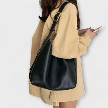 Elegant Leather Shoulder Bag - Brown