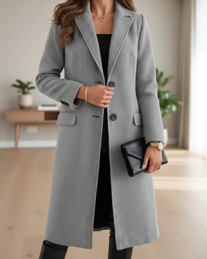 Women's button-front notch lapel winter wool coat with flap pockets