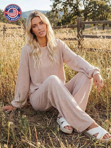 Women's Cropped Winter Sweatshirt and Wide-Leg Pants Lounge Set