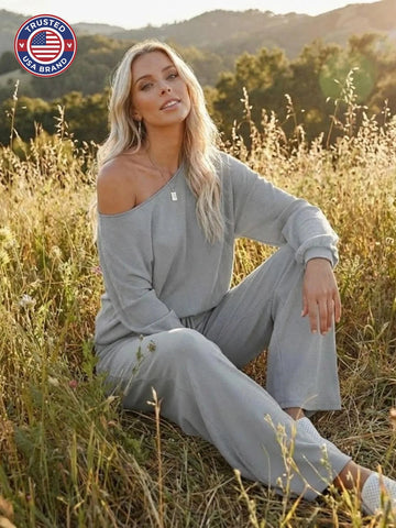 Women's Cropped Winter Sweatshirt and Wide-Leg Pants Lounge Set