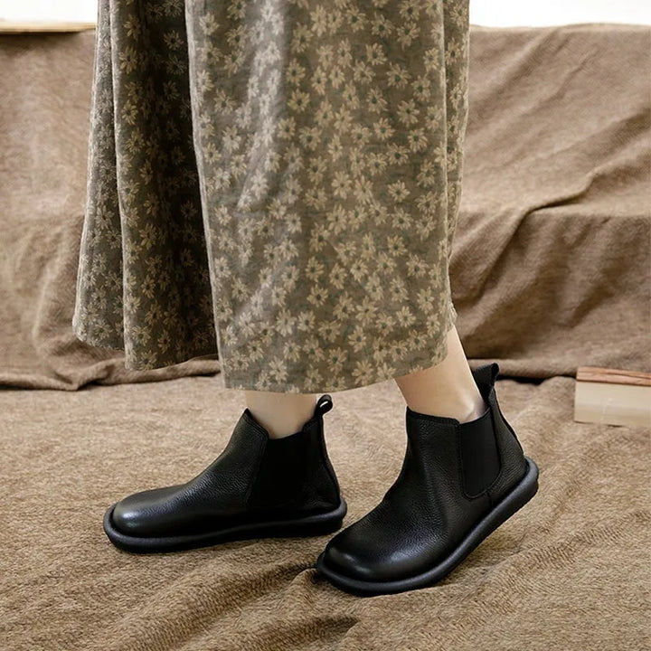 Women's faux leather winter chelsea boots with elastic side gussets