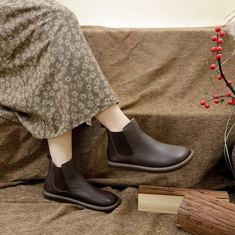 Women's faux leather winter chelsea boots with elastic side gussets