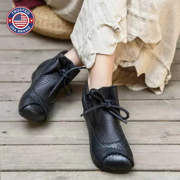 Women's faux leather lace-up ankle winter boots with furry lining