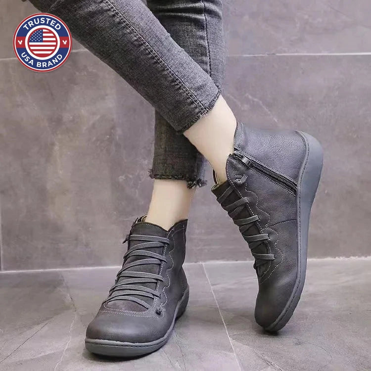 Women's faux leather lace-up ankle winter boots with side zip and flat wedge sole