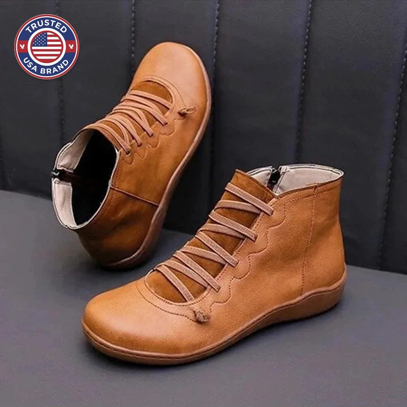 Women's faux leather lace-up ankle winter boots with side zip and flat wedge sole