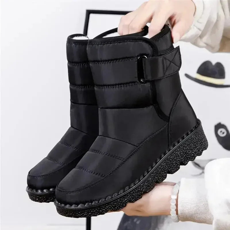 Women's quilted waterproof ankle winter boots