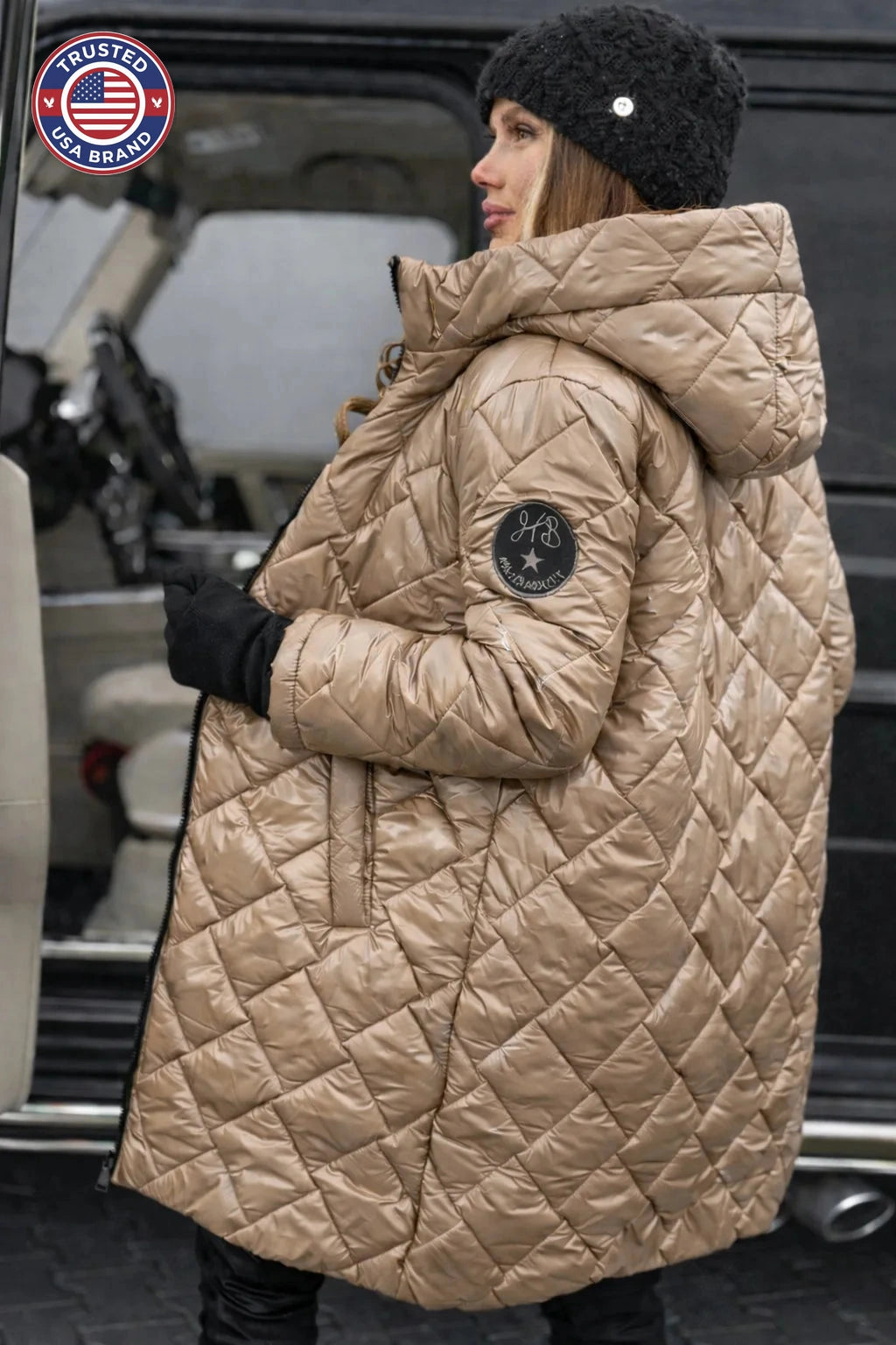 Women's zip-up hooded knee winter quilted coat