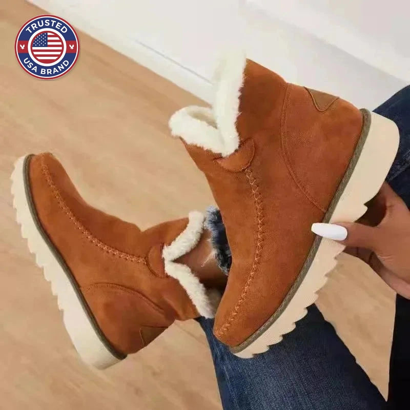 Women's suede orthopedic ankle boots with faux fur lining - Brown