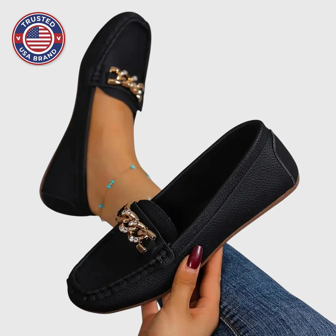 Women's orthopedic winter loafers with gold-tone chain detail - White