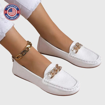 Women's orthopedic winter loafers with gold-tone chain detail - White