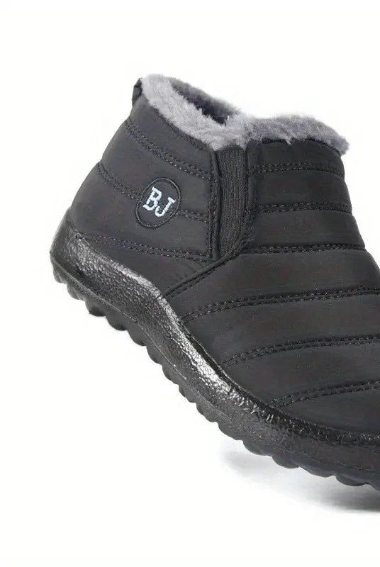 Women's padded faux fur winter snow boots in Black