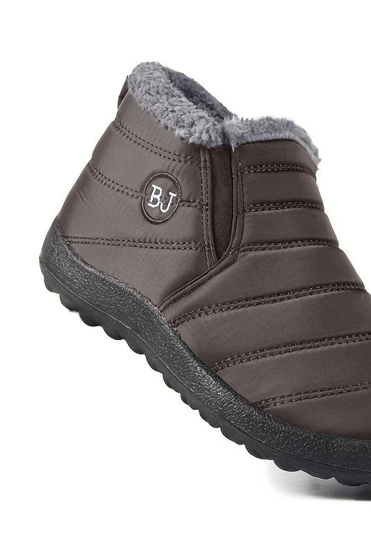 Women's padded faux fur winter snow boots in Coffee Brown