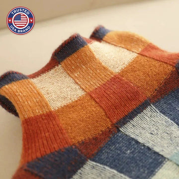 Plaid winter sweater with crew neck for women