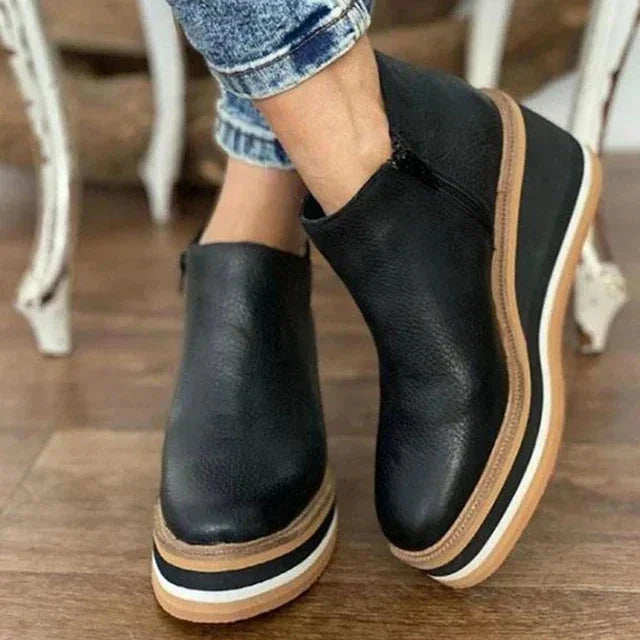 Women's suede side zip ankle winter boots with striped platform sole - Khaki