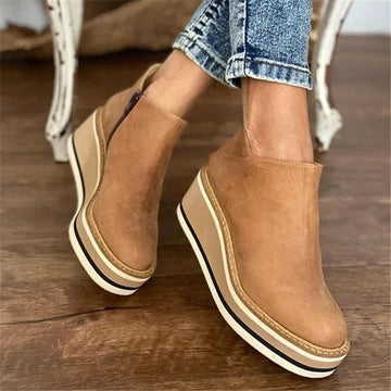 Women's suede side zip ankle winter boots with striped platform sole - Khaki