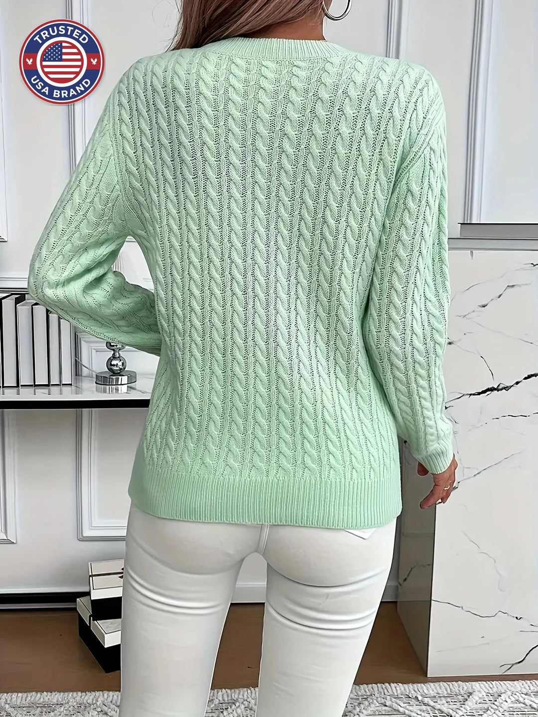 Women's relaxed fit cable-knit round neck winter sweater