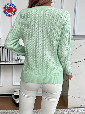 Women's relaxed fit cable-knit round neck winter sweater