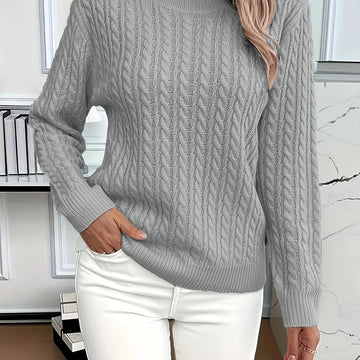 Women's relaxed fit cable-knit round neck winter sweater in Grey