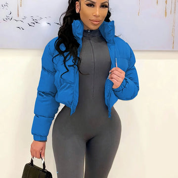 Women's cropped winter puffer jacket with zipper closure in Blue