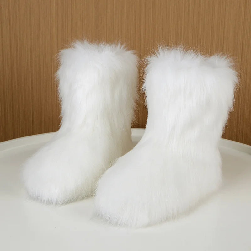 Women's faux fur winter snow boots in White