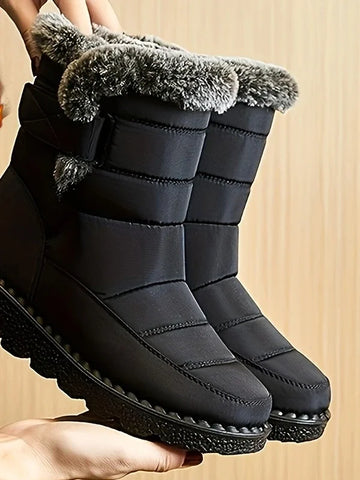 Women's platform winter snow boots in Black