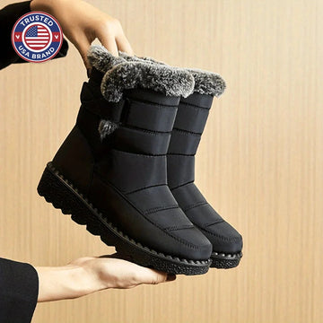 Women's plush-lined ankle winter snow boots in Black