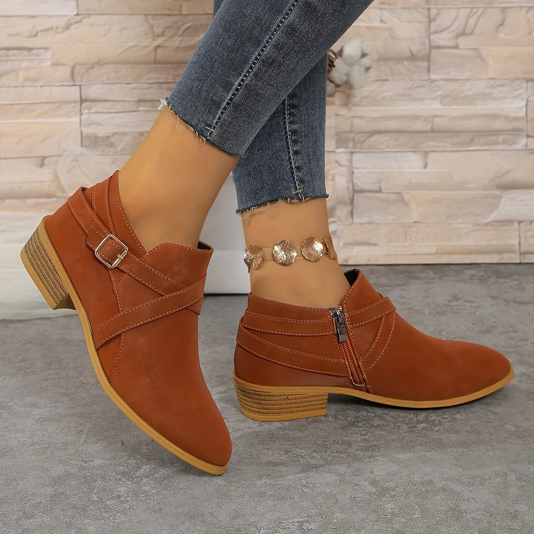 Women's winter ankle boots for daily use in Brown