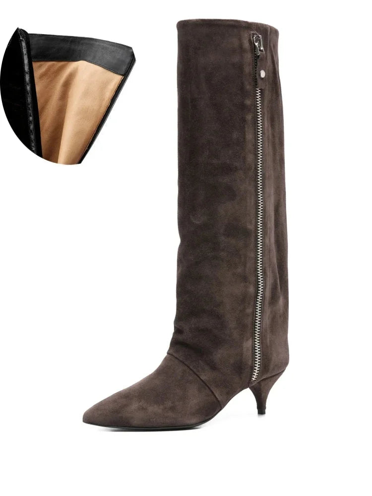 Women's suede kitten heel knee-high winter boots in Suede Brown
