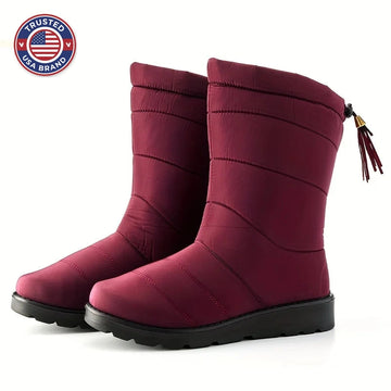 Women's quilted mid-calf winter snow boots with faux fur lining in Black